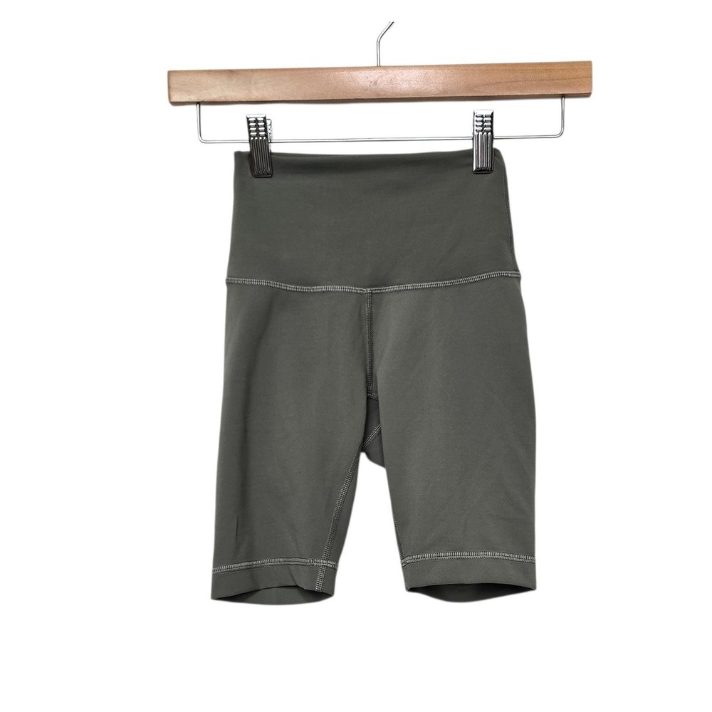 Lululemon Wunder Train High Rise Short 8" Grey Sage Biker Shorts Size 0 LW7BH0S